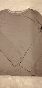 💗6/$25 sale 💗 Gray long sleeve top size small